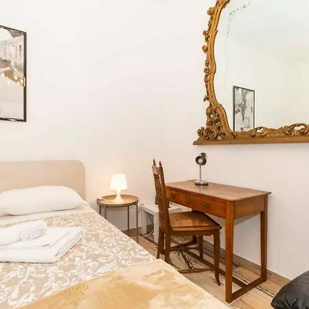 Guesthost - Lungo Dora Voghera Lovely تورينو