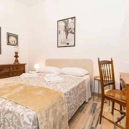 Apartment Lungo Dora Voghera Lovely