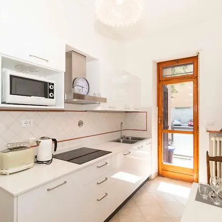 Apartmán Guesthost - Lungo Dora Voghera Lovely *