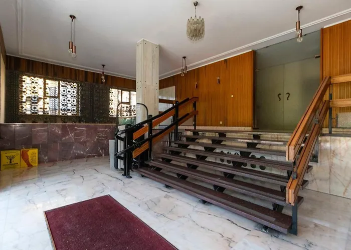 Guesthost - Lungo Dora Voghera Lovely