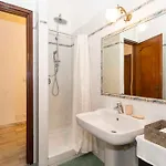 Apartman Guesthost - Lungo Dora Voghera Lovely