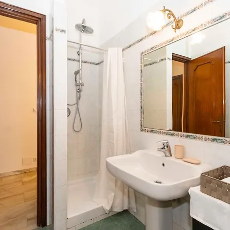 Apartment Guesthost - Lungo Dora Voghera Lovely