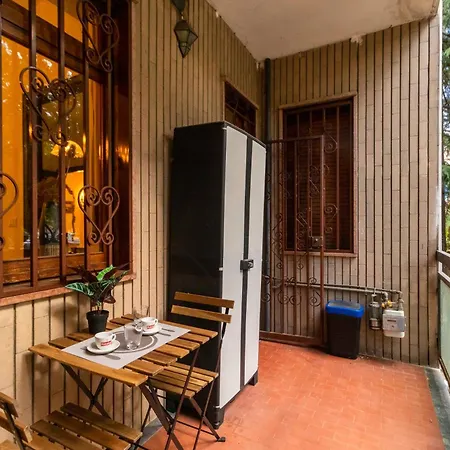 Guesthost - Lungo Dora Voghera Lovely Apartman *