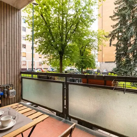 Guesthost - Lungo Dora Voghera Lovely Apartman Torino