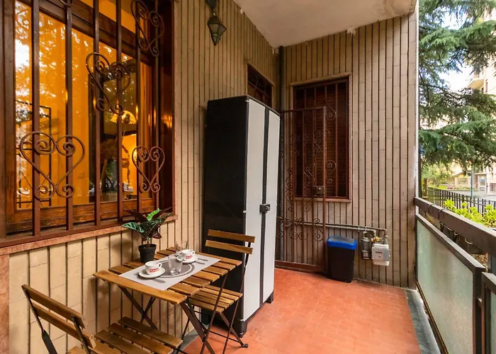 Guesthost - Lungo Dora Voghera Lovely Lägenhet *